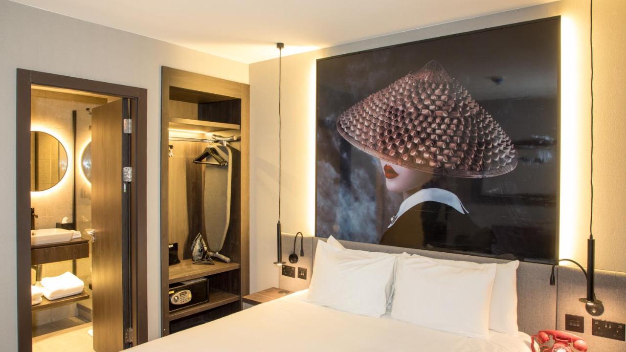 Radisson Red London Greenwich The O2 Exterior photo